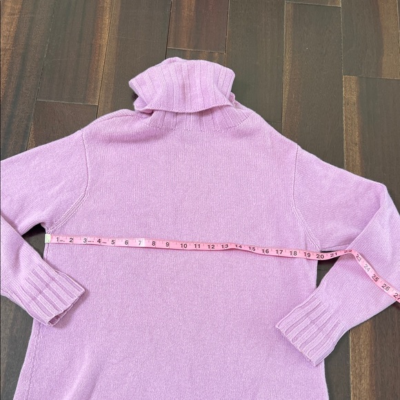 100% Cashmere Eileen Fisher Purple Turtleneck